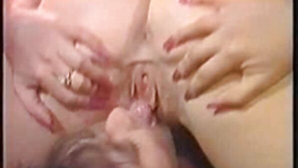 Due fessure rasate meritano un porno piu bello del mondo potente cazzo di stallone stagionato