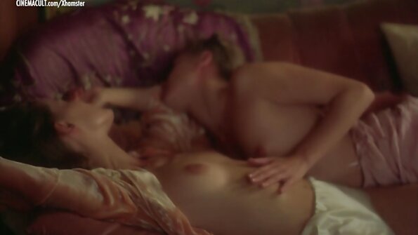 Scopando il suo capo esigente finché porno piu bello del mondo non raggiunge l'orgasmo